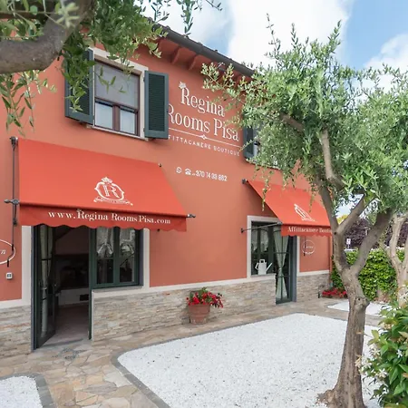 Regina Guest house *